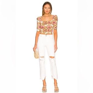 Free People Tapered Baggy Boyfriend White, Mid rise, distressed jeans. Size 28.